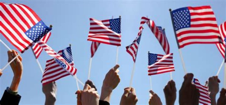 Australian tourist calls out American patriotism, believes there’s too many flags on display in the US