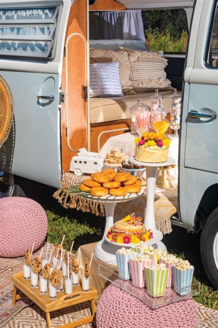 Chic Game Day Tailgating