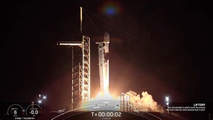 Falcon 9 launches Starlink satellites, lands booster