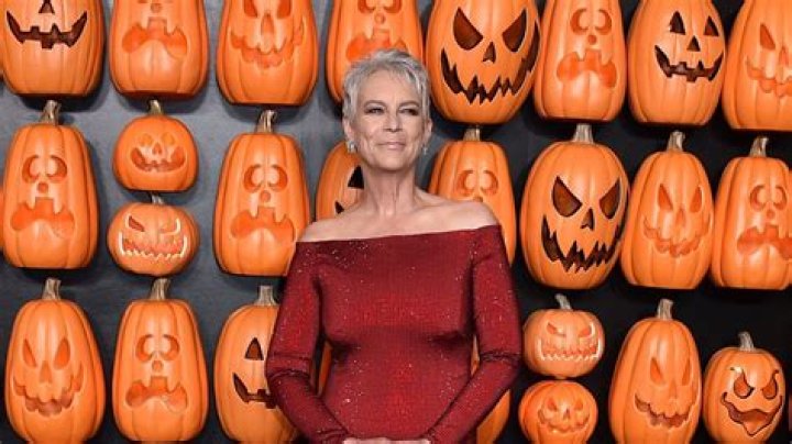 Jamie Lee Curtis explains why she deleted her post that confused the internet