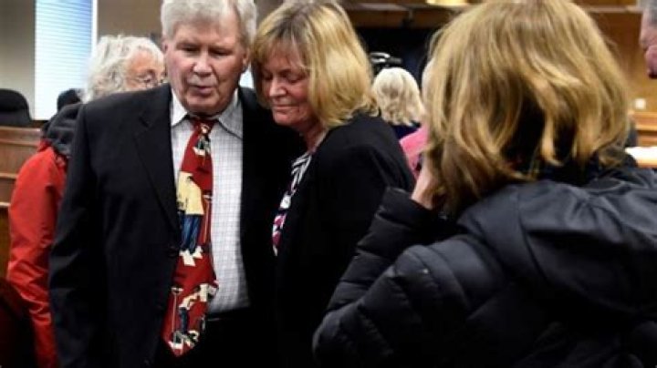 Justices overturn doctor's convictions in Idaho, Montana overdose deaths