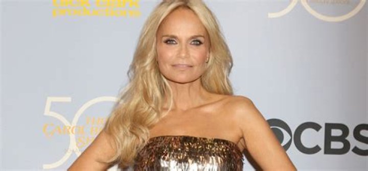 Kristin Chenoweth mourns the death of ‘angel’ biological mom, Mamalynn