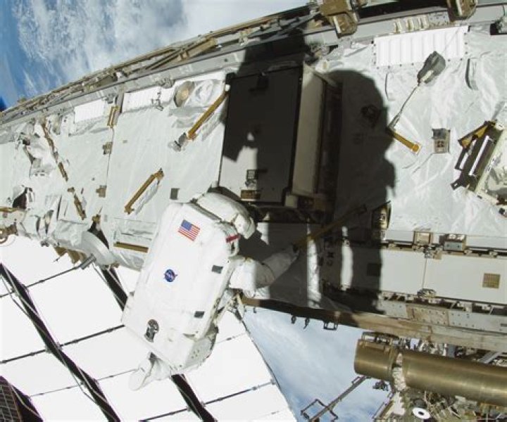 Spacewalkers Overcome Stuck Bolt To Fix ISS Power System